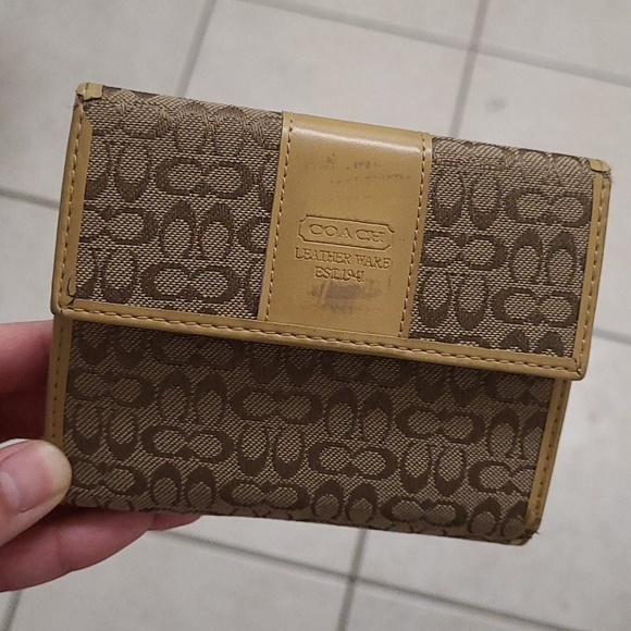 Coach wallet